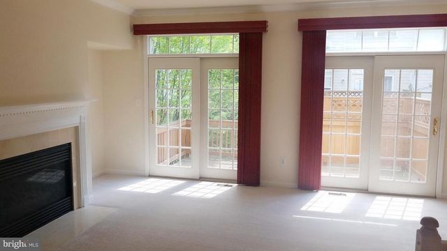 9609 ATHENS PL, Gaithersburg, MD 20878