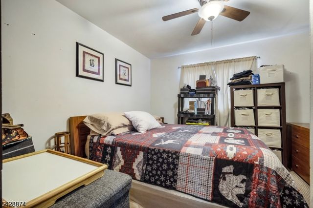 260 Greenwood Dr, Old Bridge Twp., NJ 07735