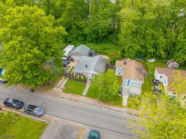 260 Greenwood Dr, Old Bridge Twp., NJ 07735