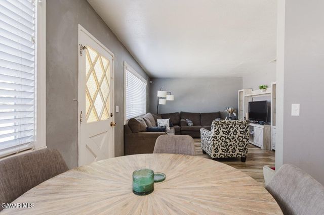 44318 Fenhold Street, Lancaster, CA 93535
