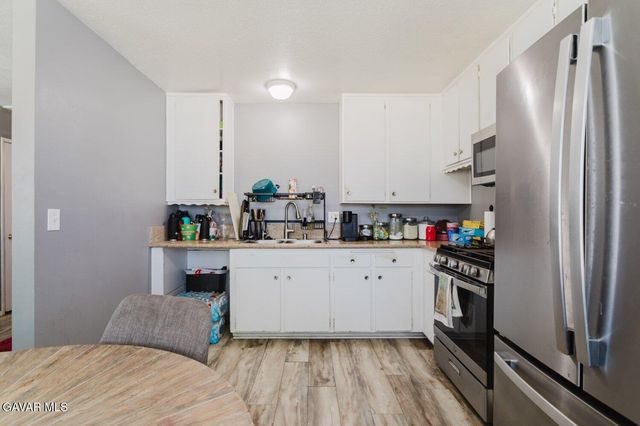 44318 Fenhold Street, Lancaster, CA 93535