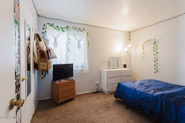 44318 Fenhold Street, Lancaster, CA 93535