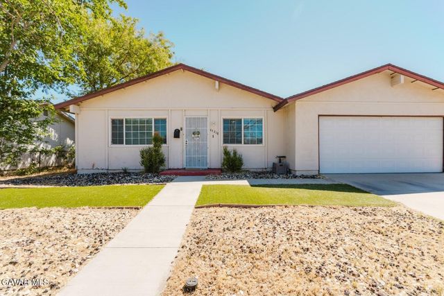 44318 Fenhold Street, Lancaster, CA 93535