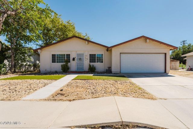 44318 Fenhold Street, Lancaster, CA 93535