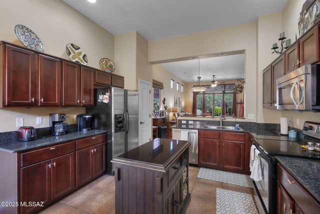 113 Sutter Place, Tubac, AZ 85646