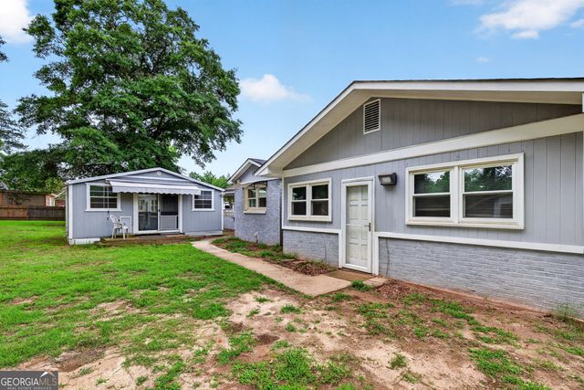 130 Forest Lane, Woodbury, GA 30293