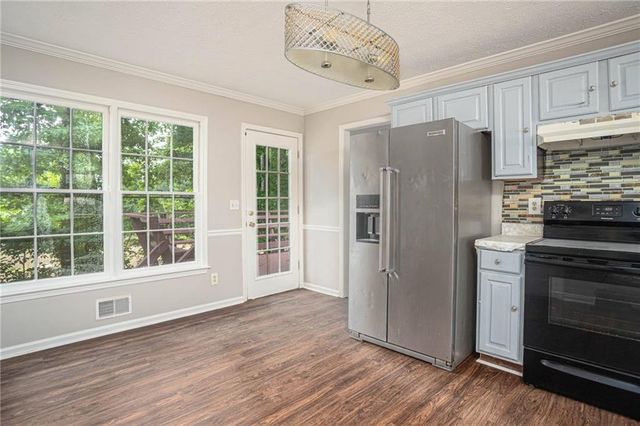 1404 Glenfield Drive, Lawrenceville, GA 30043