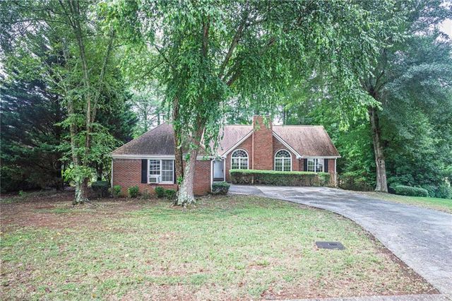 1404 Glenfield Drive, Lawrenceville, GA 30043