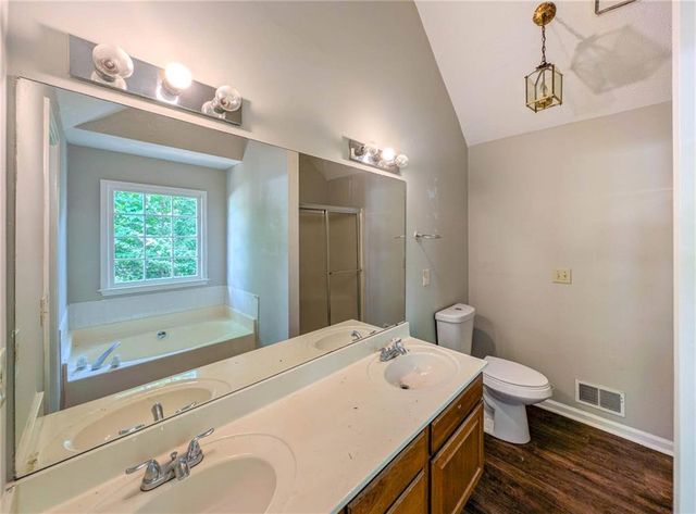 1404 Glenfield Drive, Lawrenceville, GA 30043