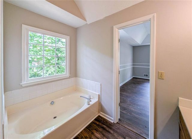 1404 Glenfield Drive, Lawrenceville, GA 30043