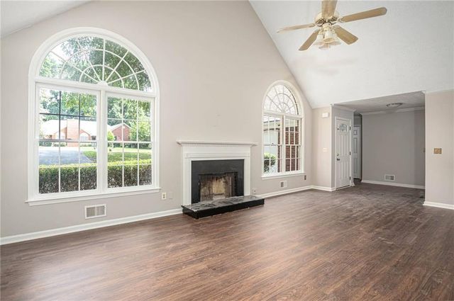 1404 Glenfield Drive, Lawrenceville, GA 30043