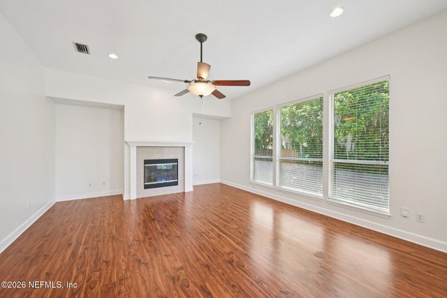 1819 SENTRY OAK Court, Fleming Island, FL 32003