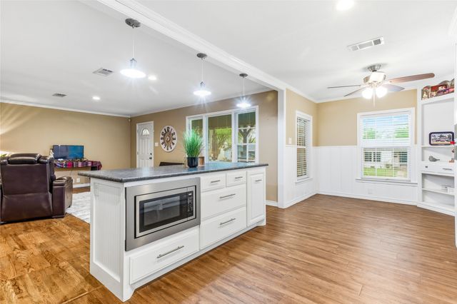 1825 N Highland Avenue, Sherman, TX 75092