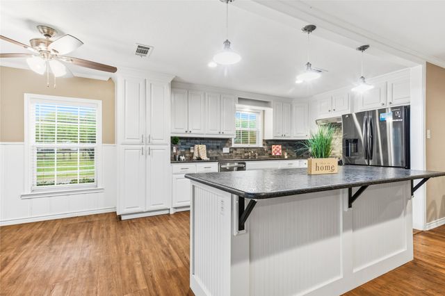 1825 N Highland Avenue, Sherman, TX 75092