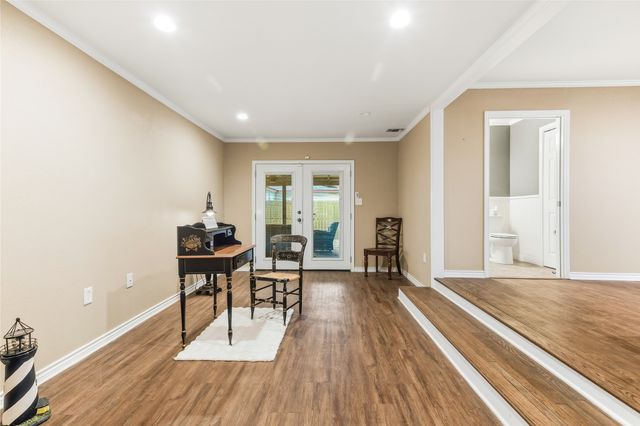 1825 N Highland Avenue, Sherman, TX 75092