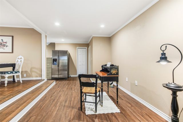 1825 N Highland Avenue, Sherman, TX 75092