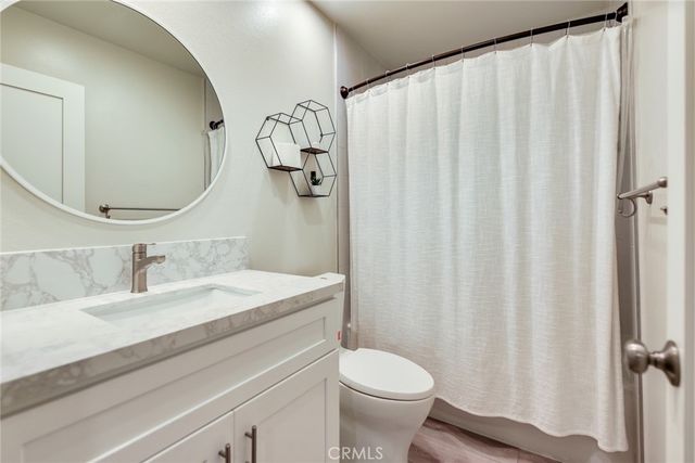 5556 E Vista Del Este, Anaheim, CA 92807