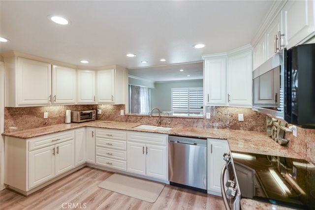 5556 E Vista Del Este, Anaheim, CA 92807