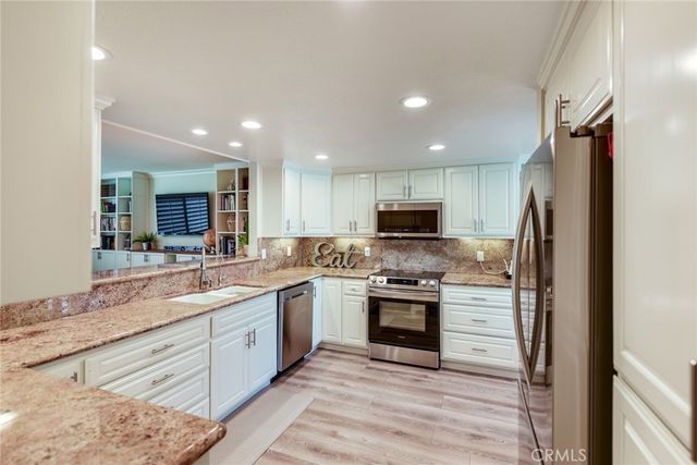 5556 E Vista Del Este, Anaheim, CA 92807