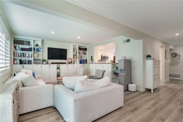 5556 E Vista Del Este, Anaheim, CA 92807