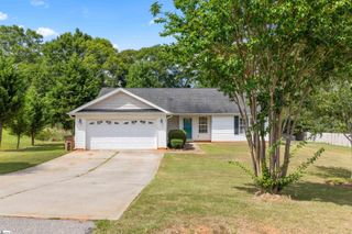 203 Turkey Trot Road, Williamston, SC 29697