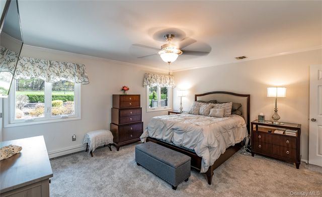 102 Robinhood Lane, West Nyack, NY 10994