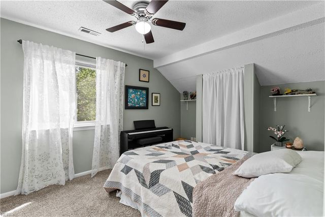 1780 Joplin LN, Virginia Beach, VA 23464