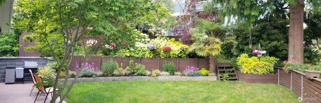 3439 24th Avenue W, Seattle, WA 98199