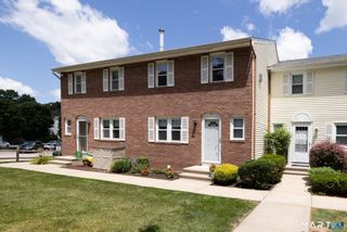 24 East Gate Lane 24, Hamden, CT 06514
