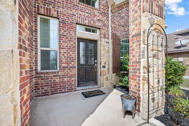 837 Graham Drive, Burleson, TX 76028