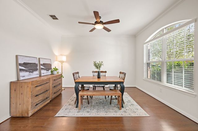 837 Graham Drive, Burleson, TX 76028