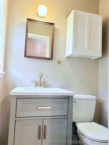 310 S 8th Street, Broken Arrow, OK 74012