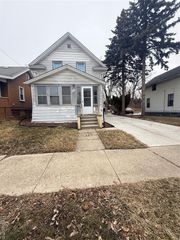 385 Whittemore Street, Pontiac, MI 48342