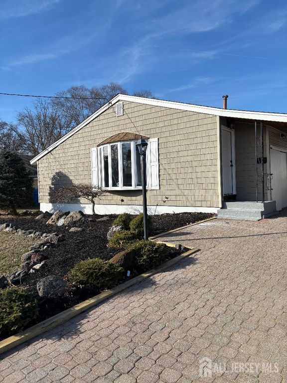 42 Boulevard East, Old Bridge, NJ 07735