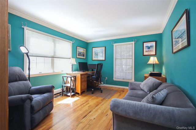 94 Stowe Drive, Poughquag, NY 12570