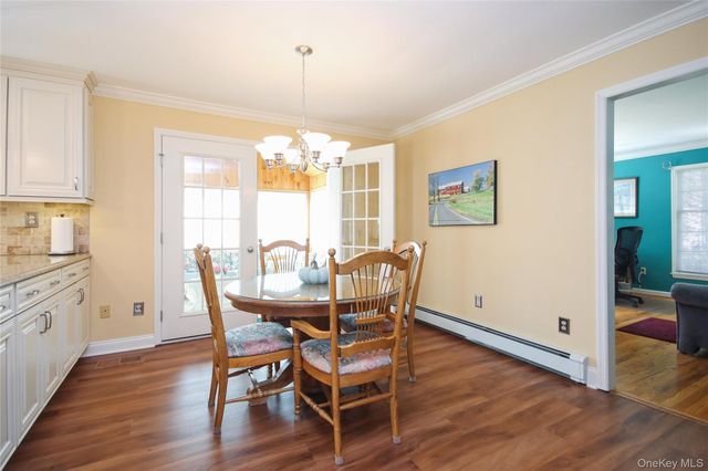94 Stowe Drive, Poughquag, NY 12570