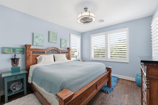 4019 Bayshore Drive, Bacliff, TX 77518
