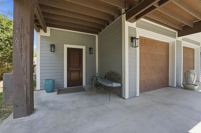 4019 Bayshore Drive, Bacliff, TX 77518