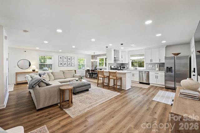 614 Cooper Drive, Charlotte, NC 28210