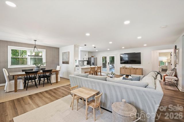 614 Cooper Drive, Charlotte, NC 28210