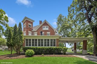 31w141 Army Trail Road, Wayne, IL 60184