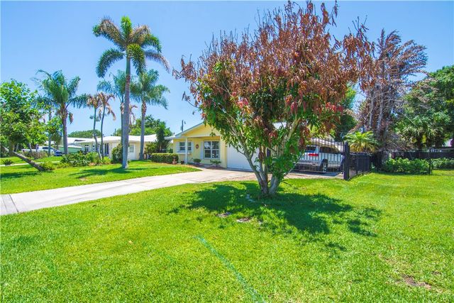 475 19th Place, Vero Beach, FL 32960