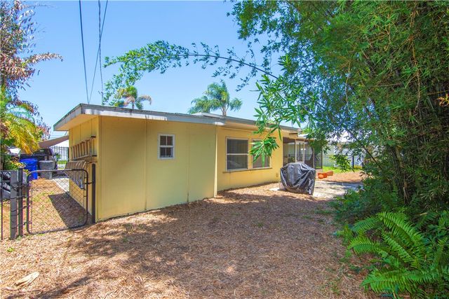 475 19th Place, Vero Beach, FL 32960