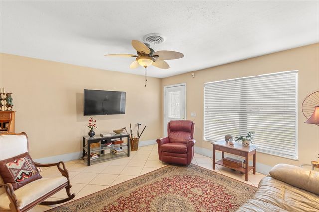 475 19th Place, Vero Beach, FL 32960