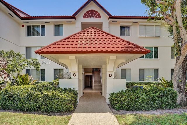 102 Half Moon Cir C3, Hypoluxo, FL 33462