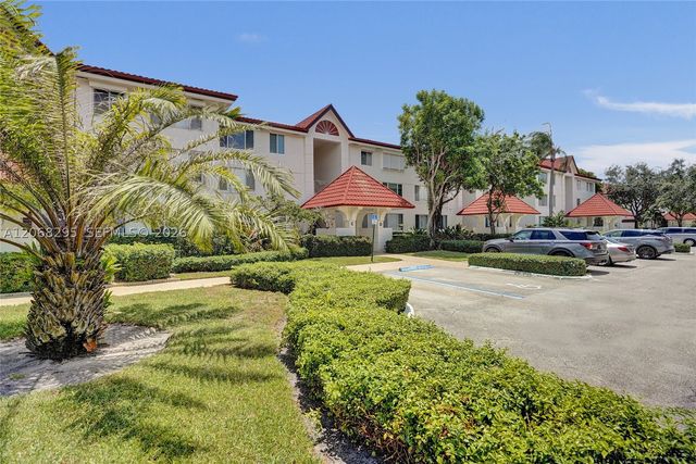 102 Half Moon Cir C3, Hypoluxo, FL 33462
