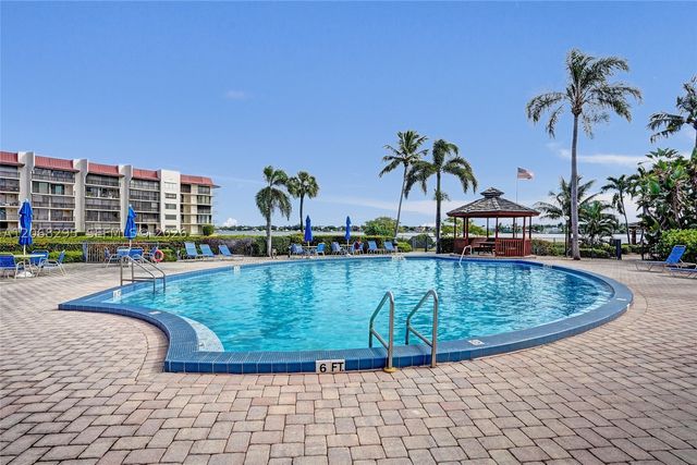 102 Half Moon Cir C3, Hypoluxo, FL 33462
