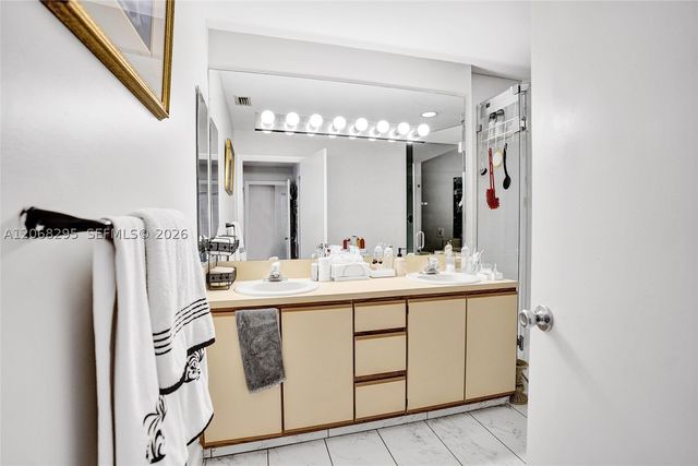 102 Half Moon Cir C3, Hypoluxo, FL 33462