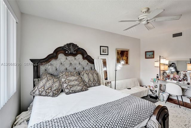 102 Half Moon Cir C3, Hypoluxo, FL 33462