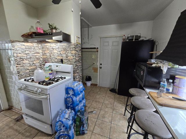 730 Matthews Street, Gary, IN 46406